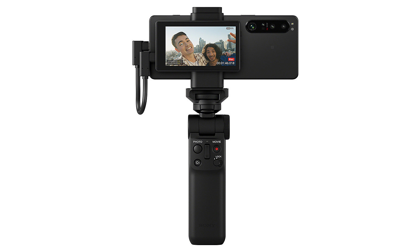 Telefon Xperia 1 IV, povezan z monitorjem za vlog in ročajem za snemanje Bluetooth