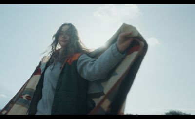 Imagen de una mujer en movimiento