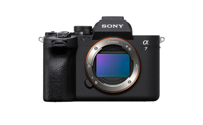 Камера Alpha 7M4 от Sony, вид спереди