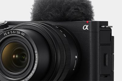 Imagen de una cámara con las luces de grabación encendidas durante la grabación