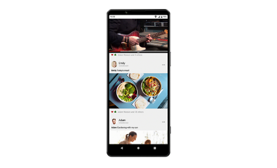 Xperia 1 IV 顯示著多視窗介面