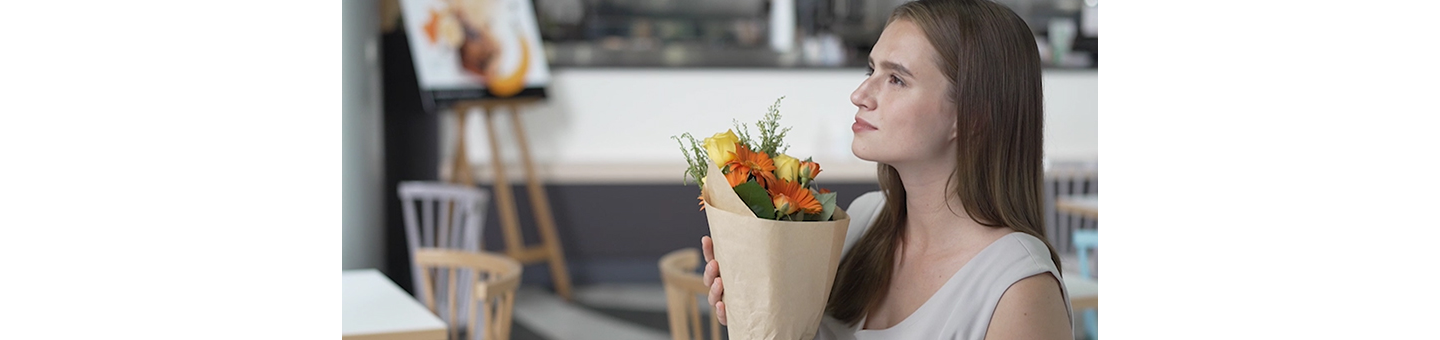 Với S-Cinetone™, việc biểu đạt bằng màu sắc tuyệt đẹp thật đơn giản  