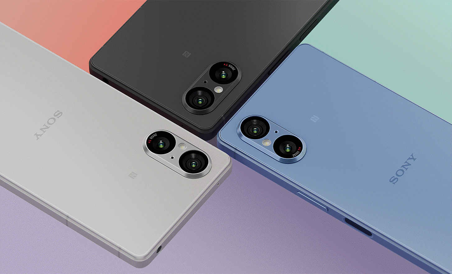 Image of three Xperia 5 Vs in black, silver and blue angled to meet in the centre of the picture