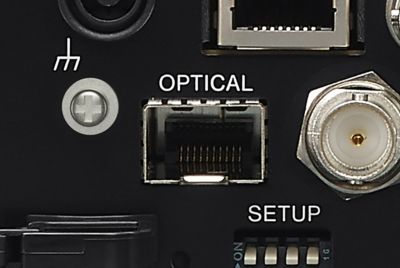 Product image of the FR7 optical output connector