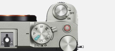 Controls designed for smooth, efficient shooting 