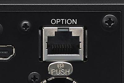 Obrázok fotoaparátu FR7 s funkciou""voliteľného"" konektoru