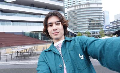 Image of a model taking a selfie, shot on the ZV-1 II