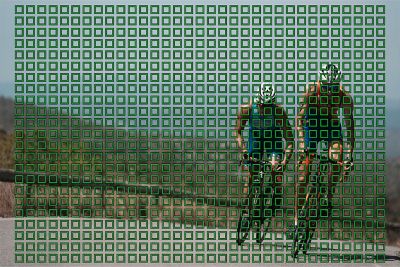 Imagen de ejemplo de dos ciclistas en una carrera en ascenso