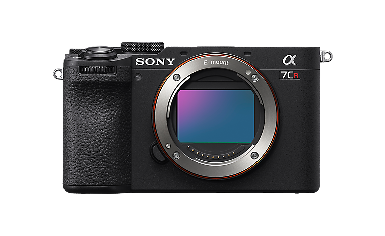 Front view of Sony α7CR