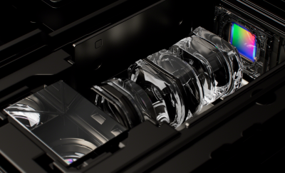 Close-up image of the true 85-125mm optical zoom lens within the Xperia 1 V