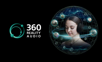 Логотип 360 Reality Audio рядом с изображением женщины, которая слушает музыку, а ее голова окружена множеством различных звуков.