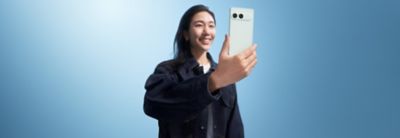 人物用冰霜白 Xperia 10 VIII 智慧型手機自拍
