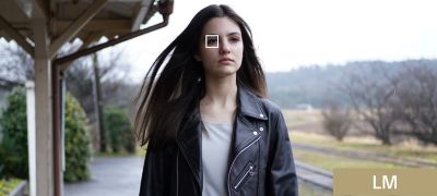 Záber osoby vytvorený pomocou automatického zaostrovania na oči