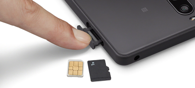 eSIM convenience and easy-access SIM tray