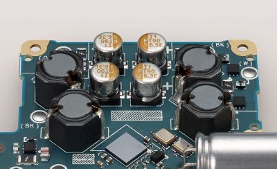 ภาพระยะใกล้ของ FT CAP3 ที่ผลิตเพื่อ NW-ZX707 โดยเฉพาะ