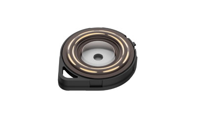 작은 원형의 이어버드 부품 다이어그램. 중앙에 갈색 링과 노란색 곡선이 있습니다. 그 중앙에는 또 다른 투명한 원반이 있고, 그 바깥쪽에는 한쪽이 삼각형 끝점으로 된 검은색 링이 있습니다.