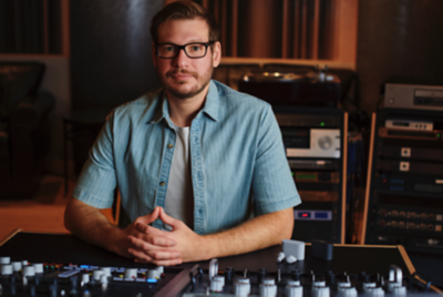 Feature 2 WF 1000XM6 engineer 03 D 1?$smallStaticImage$&fmt=png alpha