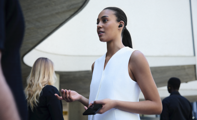 Feature 3 WF 1000XM6 Dual microphone D?$mediumstaticimagehotspot$&fmt=png alpha