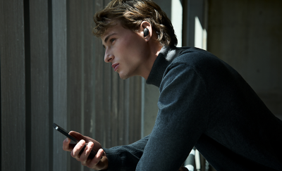 Feature3 WF 1000XM6 CallQuality D?$largeImage$&fmt=png alpha