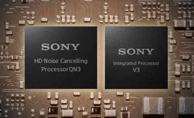 SONY 高清降噪處理器 QN3 與 Sony 整合處理器 V3 的標誌，兩者的背景均為電路板