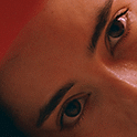 Close-up-afbeelding van de ogen van een vrouw