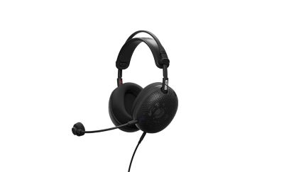 Vista de 360° de los audífonos tipo diadema negros sobre un fondo blanco