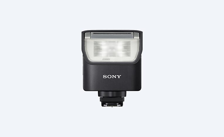 Изглед отпред на външна светкавица HVL-F28RM на Sony