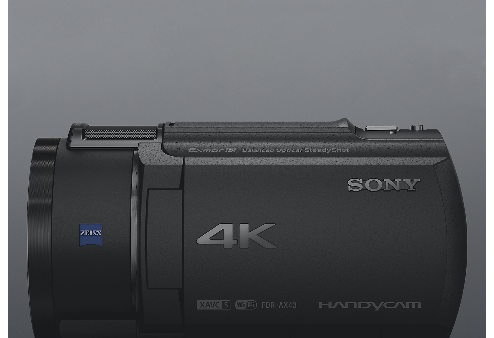 מבט מהצד על מצלמות וידאו 4K Handycam מבית Sony