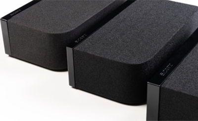 Close-up soundbar BRAVIA dengan sudut bundar.