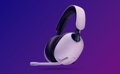 Imagen de los audífonos con micrófono para juegos INZONE H9 en un fondo degradado de color morado y rosa