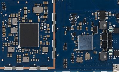 Image displaying the high-end components inside the NW-A306 chassis.