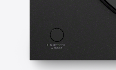 Primer plano del botón de vinculación Bluetooth del PS-LX3BT