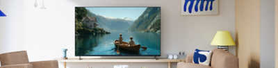 Sala de estar moderna con un BRAVIA 3 II que presenta un diseño de superficie sin bordes que se integra a la perfección en el espacio con biseles mínimos
