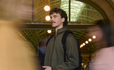 WF LC900 04 Connectivity D?$mediumstaticimagehotspot$&fmt=png alpha