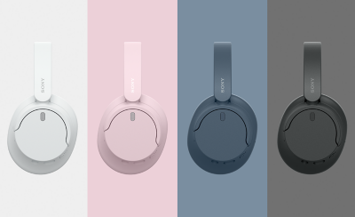 Quatre casques Sony WH-CH720N en blanc, rose pastel, bleu et noir avec des arrière-plans coordonnés.