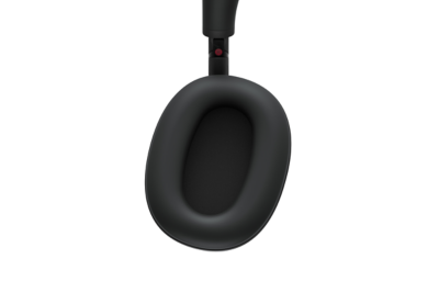 소니 WH-1000XM6 헤드폰의 이어 쿠션 클로즈업