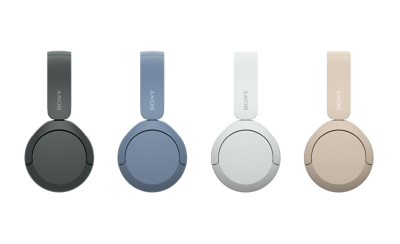 Imagem de quatro fones de ouvido WH-CH520 da Sony, cada um de uma cor: preto, azul, branco e bege