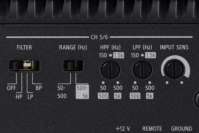 Kelių jungiklių ir valdiklių vaizdas stambiu planu