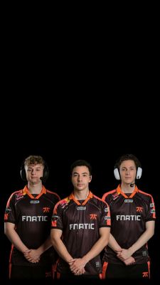 Group shot of Fnatic VALORANT players standing together