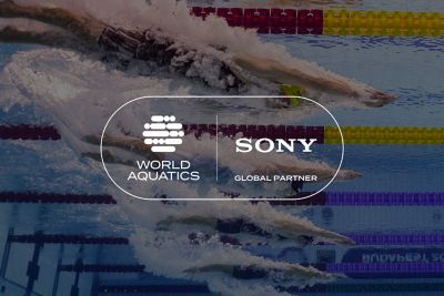 World Athletics 與 Sony Official Partner 的標誌置於自水下視角拍攝、游泳選手躍入泳池的畫面上。