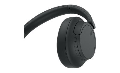 תמונת תקריב של הכפתורים בזוג שחור של אוזניות Sony WH-CH720