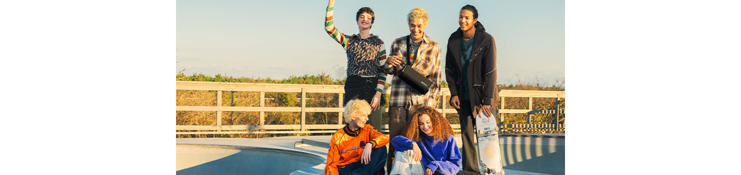 Tận hưởng trải nghiệm nghe nhạc vượt trội với âm thanh tăng cường mạnh mẽ