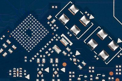 An image of the reflow solder containing gold, sat within the NW-ZX900