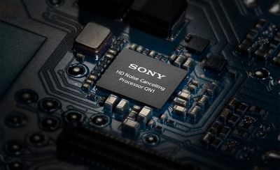Cip de procesor HD Sony QN1 de anulare a zgomotului montat pe placa de circuite