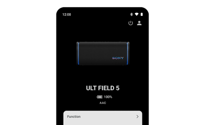 A mobile phone showing the app screen monitoring the battery level of the ULT FIELD 5