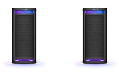 Dos parlantes ULT TOWER, uno al lado del otro.