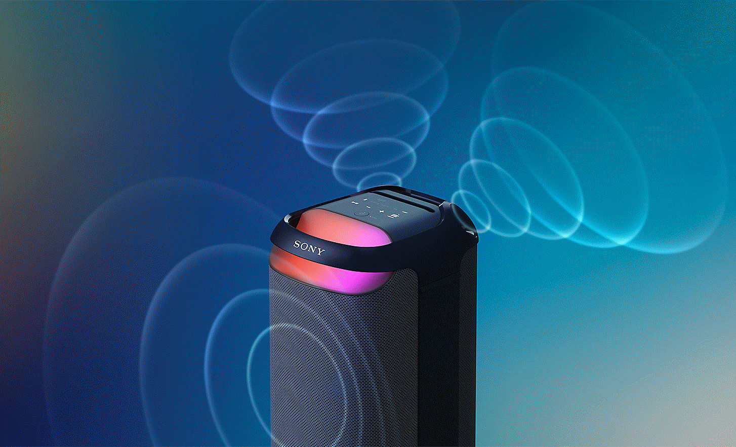 Imagen del parlante SRS-XV800 con iluminación ambiental naranja y rosa, y varias ondas de sonido frente a un fondo azul degradado
