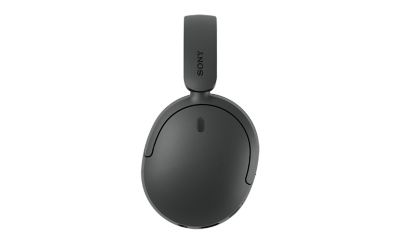 Imagine din lateral cu o pereche de căști WH-CH730N cu anulare digitală a zgomotului, modelul negru, cu bandă de fixare pe cap și microfon de apel integrat pe cupă