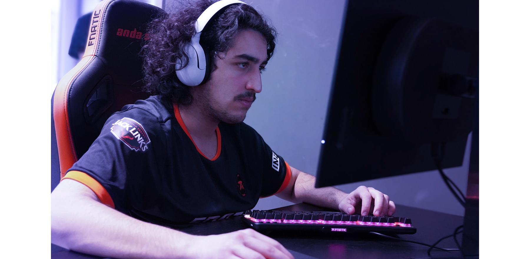 Fnatic professional player gaming with Sony INZONE M10S OLED monitor