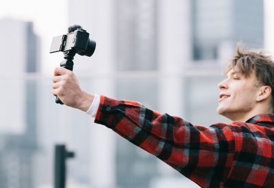 Situational image of a person using the ZV-E10